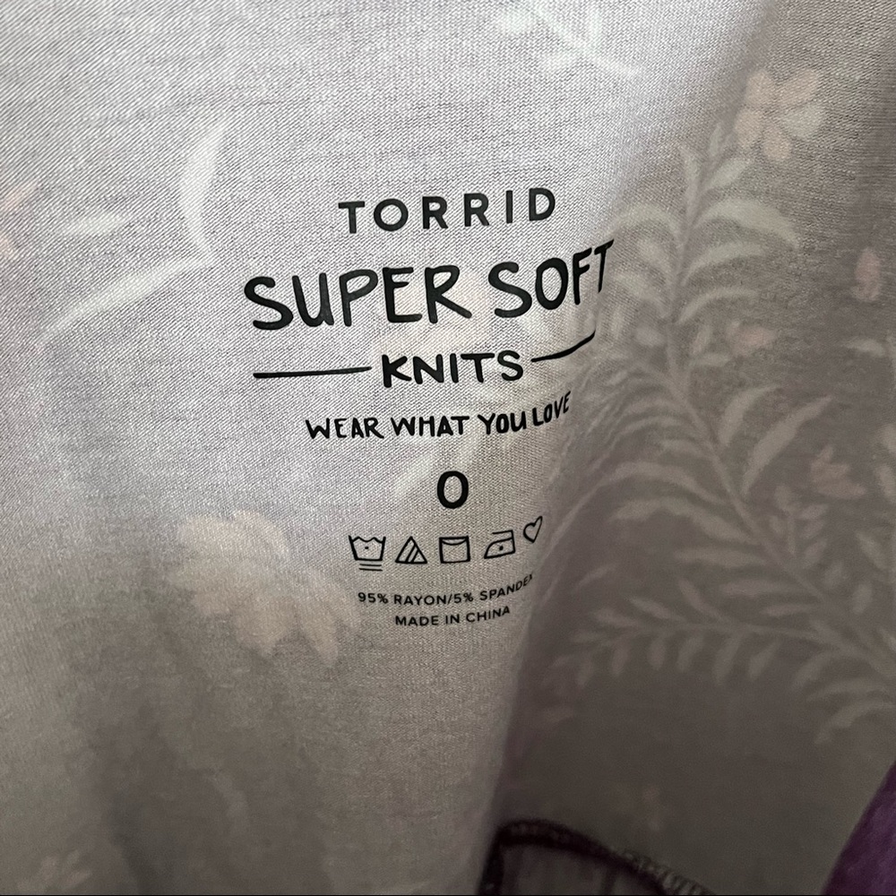 TORRID Super Soft Knit Tank NWT Size 0 - Picture 3 of 5
